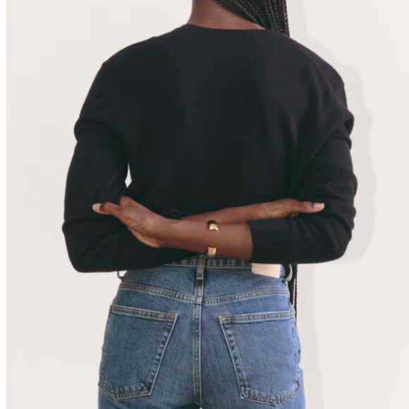 Everlane Way High Jean - Size 26 - Distressed Wash - Like New - Picture 3 of 4